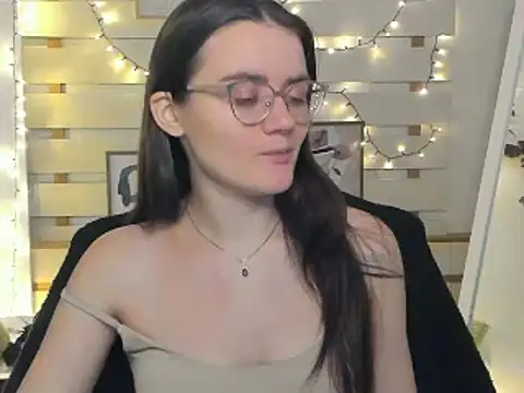 Snapshot of Josephine_jo chatting on November 2025 07:23:02 PM Josephine jo online show from November 2025 07:23:02 PM