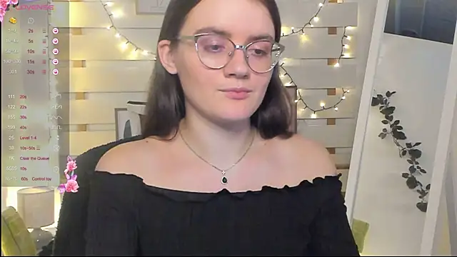 Snapshot of Josephine_jo chatting on November 2025 08:19:01 PM Josephine jo online show from November 2025 08:19:01 PM