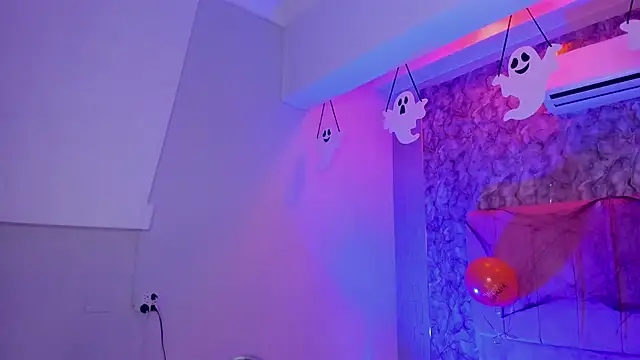 Snapshot of aliccecooper chatting on October 2025 10:56:02 AM aliccecooper online show from October 2025 10:56:02 AM