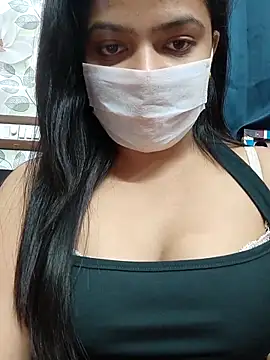 Myloveurvi online show from May 2026 06:15:02 PM