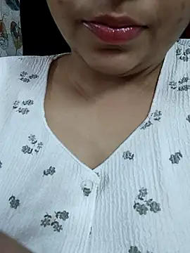 Snapshot of Myloveurvi chatting on July 2026 03:05:01 PM Myloveurvi online show from July 2026 03:05:01 PM