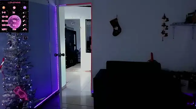 ZhoeStrong online show from December 2024 05:05:01 PM