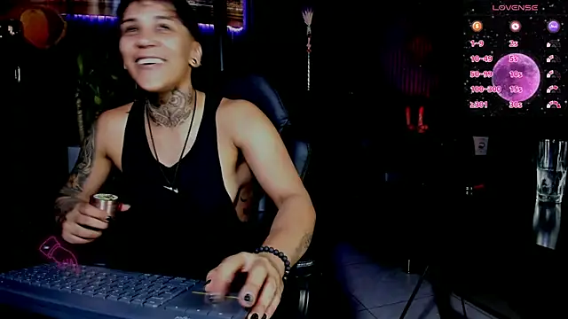 ZhoeStrong online show from March 2025 10:31:02 PM