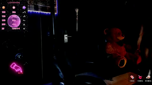 ZhoeStrong online show from March 2025 10:32:02 PM