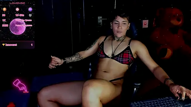 ZhoeStrong online show from March 2025 11:28:02 PM