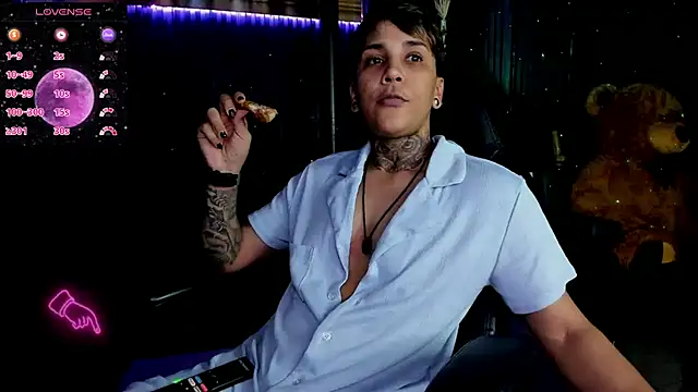 ZhoeStrong online show from March 2025 06:10:02 AM