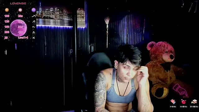 ZhoeStrong online show from March 2025 10:39:02 PM