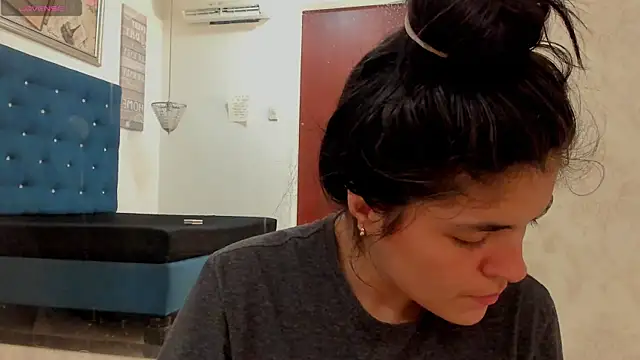 Snapshot of sofiaclauss chatting on February 2025 09:11:01 AM sofiaclauss online show from February 2025 09:11:01 AM