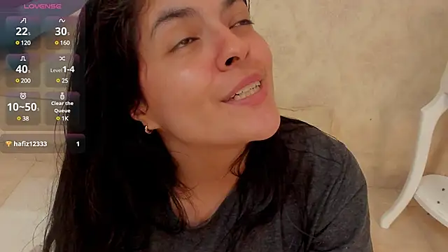 Snapshot of sofiaclauss chatting on February 2025 12:16:01 PM sofiaclauss online show from February 2025 12:16:01 PM