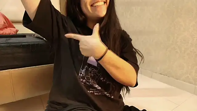 Snapshot of sofiaclauss chatting on October 2025 10:28:02 PM sofiaclauss online show from October 2025 10:28:02 PM