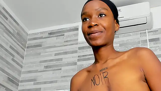 ebony march online show from September 2025 07:03:02 PM