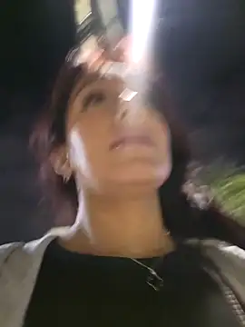 Snapshot of Lau1127 chatting on November 2025 01:08:02 AM Lau1127 online show from November 2025 01:08:02 AM