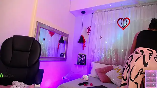 Snapshot of natasha__jackson chatting on March 2025 12:58:02 PM natasha jackson online show from March 2025 12:58:02 PM