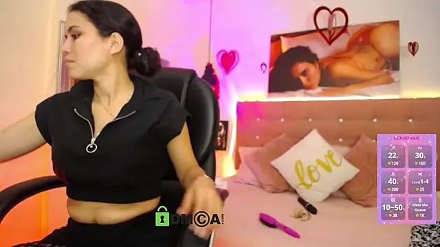 Snapshot of natasha__jackson chatting on March 2025 01:02:01 PM natasha jackson online show from March 2025 01:02:01 PM