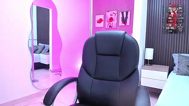 Snapshot of natasha__jackson chatting on November 2025 12:38:01 PM natasha jackson online show from November 2025 12:38:01 PM