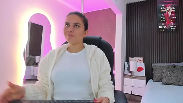 Snapshot of natasha__jackson chatting on January 2026 02:33:02 PM natasha jackson online show from January 2026 02:33:02 PM