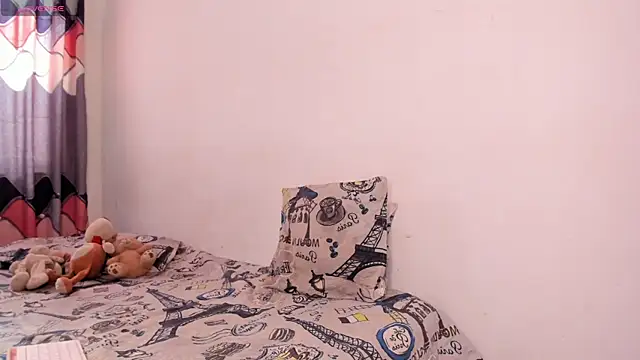 Snapshot of Emiily_Miller chatting on February 2025 08:46:01 PM Emiily Miller online show from February 2025 08:46:01 PM