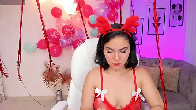 kendaall jenner  online show from December 2024 04:03:02 AM