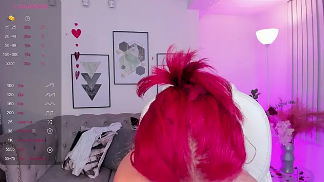 kendaall jenner  online show from February 2025 07:49:01 AM