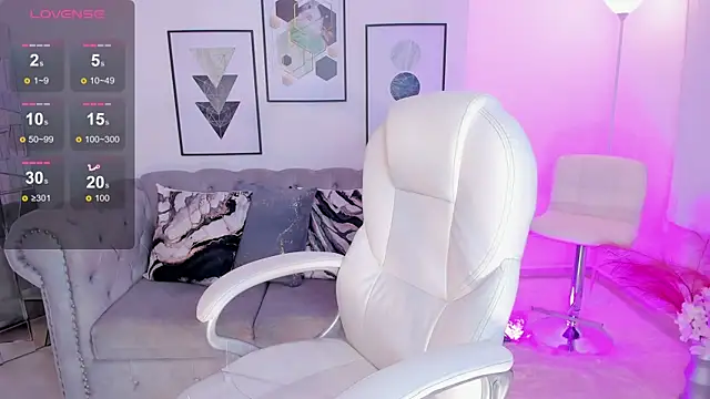 kendaall jenner  online show from March 2025 04:27:02 AM