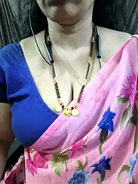 bhuvana555 online show from May 2026 10:07:01 PM