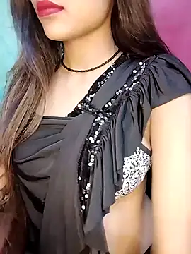 Sreya213 online show from January 2025 06:05:01 PM