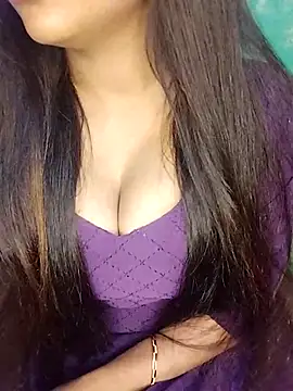 Sreya213 online show from November 2025 04:22:02 AM