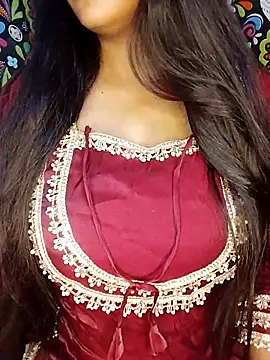 Sreya213 online show from March 2026 06:24:01 PM