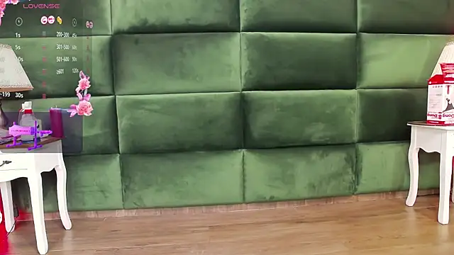 SelenSummer online show from October 2025 03:57:01 AM