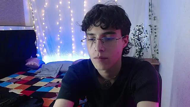 Jeam hot online show from December 2024 09:40:02 PM