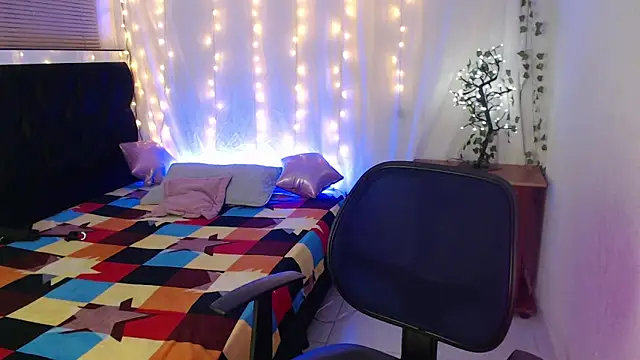 Jeam hot online show from December 2024 10:03:02 PM