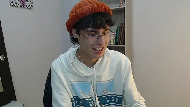 Jeam hot online show from January 2025 10:40:01 PM