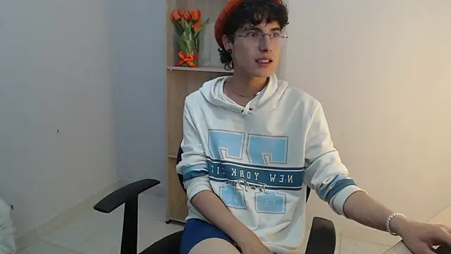 Jeam hot online show from January 2025 01:42:02 AM