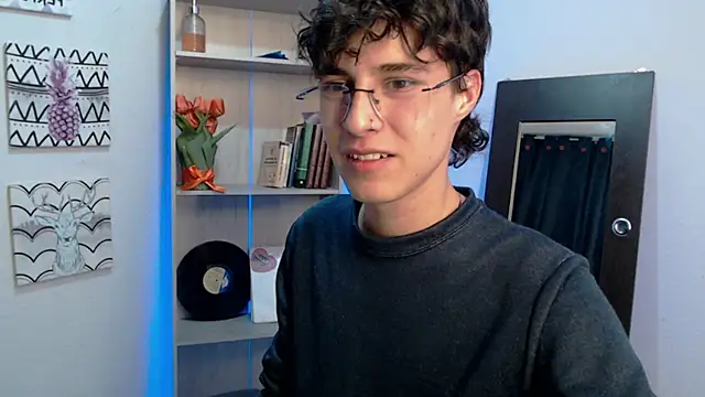 Jeam hot online show from January 2025 09:43:02 PM