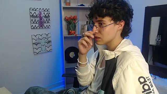 Jeam hot online show from January 2025 10:07:02 PM