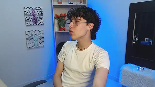 Jeam hot online show from January 2025 08:51:02 PM