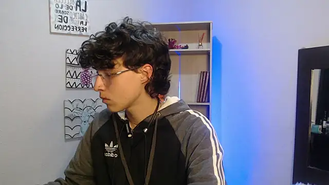 Jeam hot online show from January 2025 10:01:01 PM