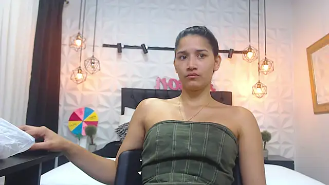 Snapshot of Alison_Wiley chatting on January 2025 11:55:01 AM Alison Wiley online show from January 2025 11:55:01 AM