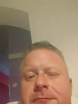 Snapshot of swingr chatting on December 2024 01:00:02 AM swingr online show from December 2024 01:00:02 AM