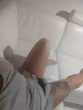 Snapshot of swingr chatting on January 2025 11:53:02 PM swingr online show from January 2025 11:53:02 PM