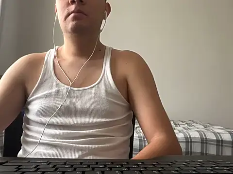 Snapshot of CarlosR4m chatting on June 2026 01:06:02 PM CarlosR4m online show from June 2026 01:06:02 PM