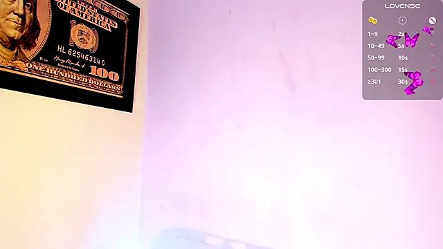 Snapshot of Crystal_channel1 chatting on February 2025 11:33:02 PM Crystal channel1 online show from February 2025 11:33:02 PM