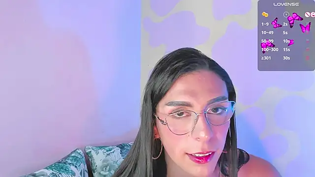 Snapshot of Crystal_channel1 chatting on March 2025 02:32:01 AM Crystal channel1 online show from March 2025 02:32:01 AM