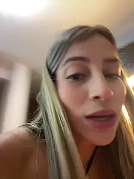 Snapshot of Crystal_channel1 chatting on March 2025 01:13:01 AM Crystal channel1 online show from March 2025 01:13:01 AM