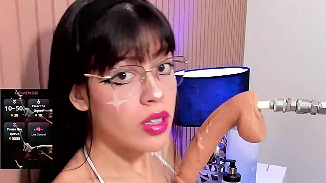 sofia shadow online show from February 2025 07:55:01 PM