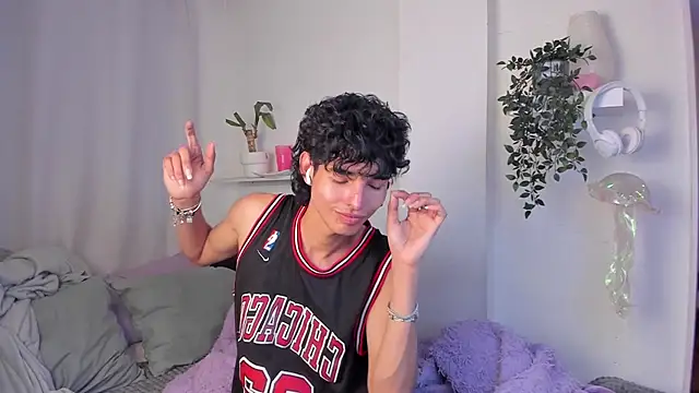 santy-kitty online show from February 2026 01:46:01 AM