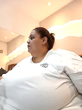 Alisson am online show from November 2025 11:19:01 AM