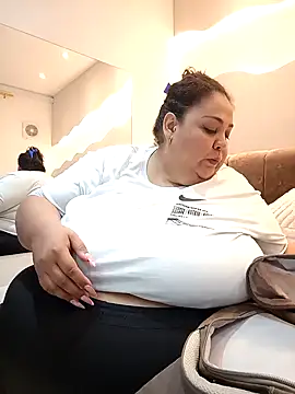 Alisson am online show from November 2025 11:33:02 AM