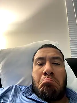 elamante03 online show from September 2025 04:01:02 AM