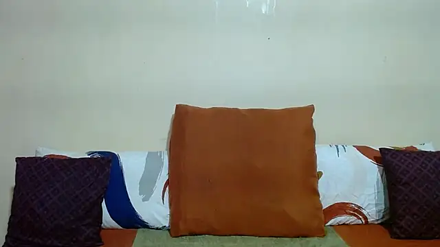 DiamondLuv29 online show from May 2026 02:39:01 AM